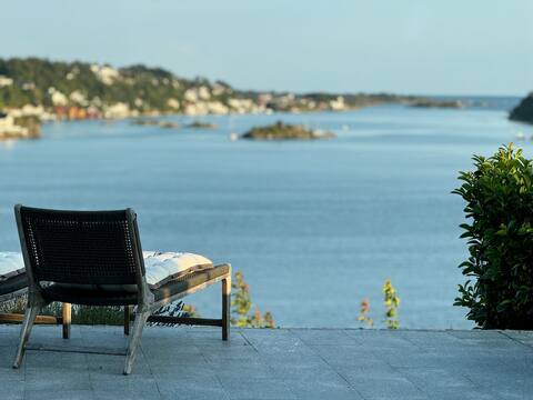 Panoramic views, amazing terrace, in the middle of the city!