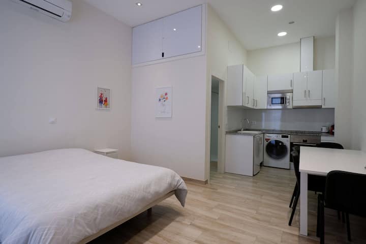 Studio Picasso Near The Port And Beach - Alboraya