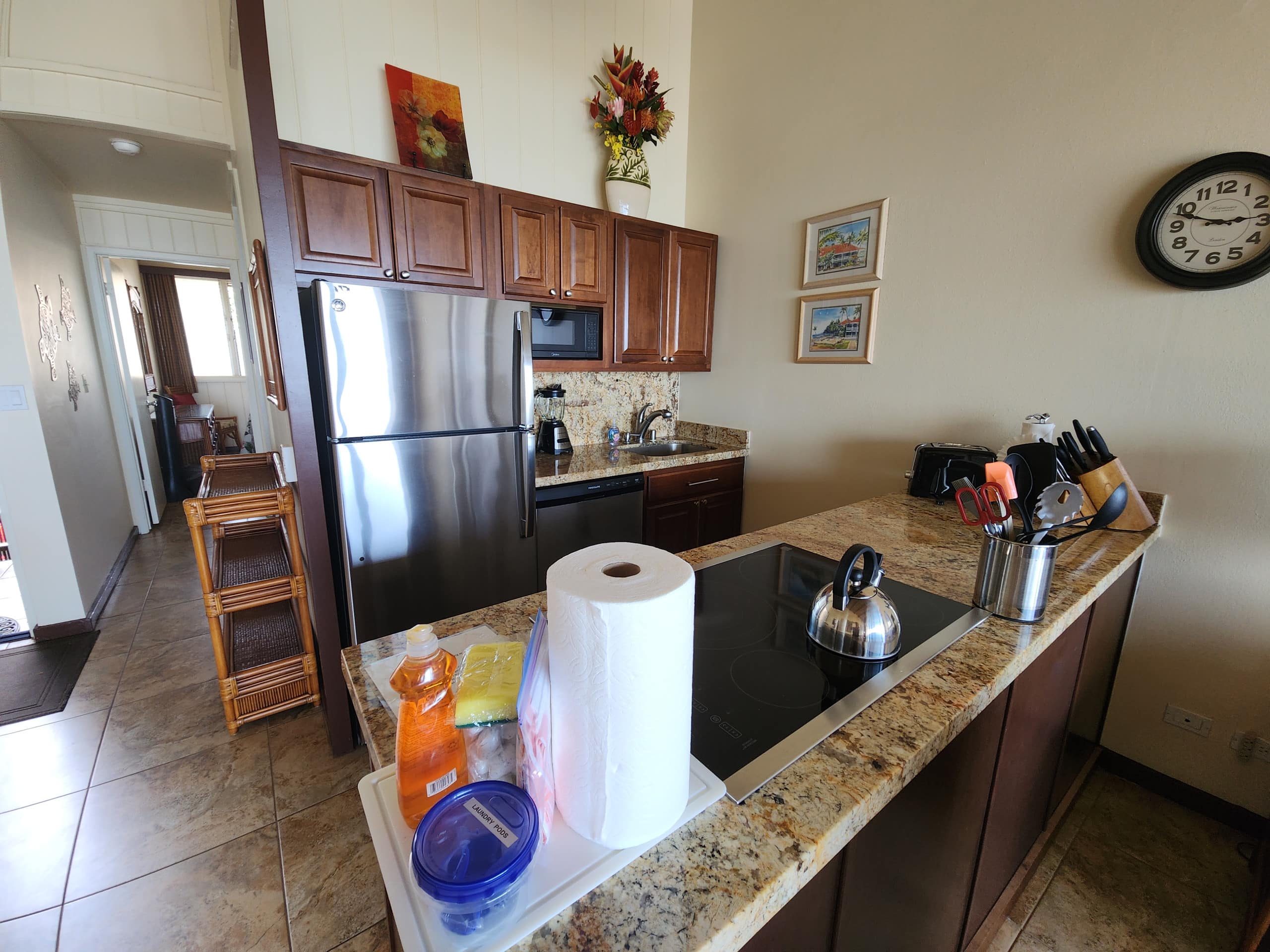 Condo in Lahaina · ★4.93 · 1 bedroom · 1 bed · 1 private bath - Image 8