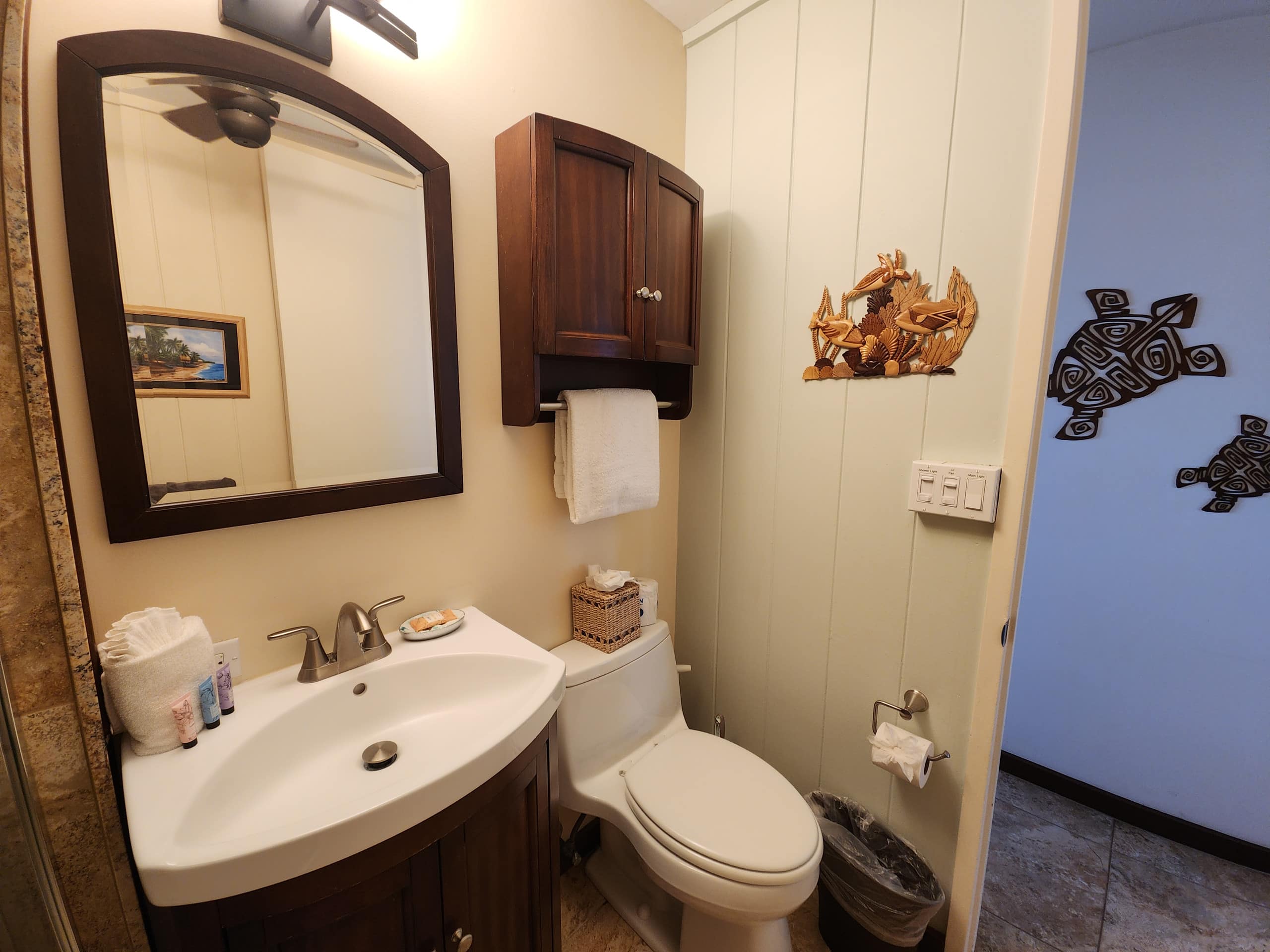 Condo in Lahaina · ★4.93 · 1 bedroom · 1 bed · 1 private bath - Image 17