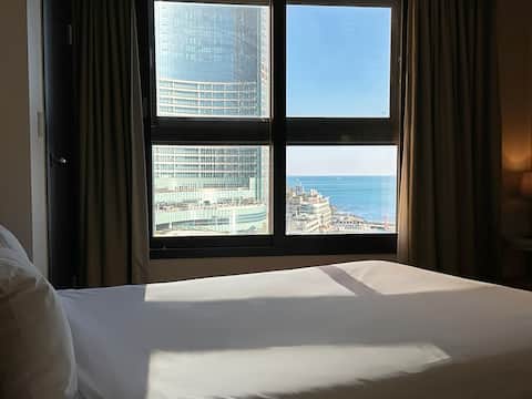 / Joy / #Sea view#1 minute from LC City and the beach#Netflix#Family, couples, and friends trip#Spac