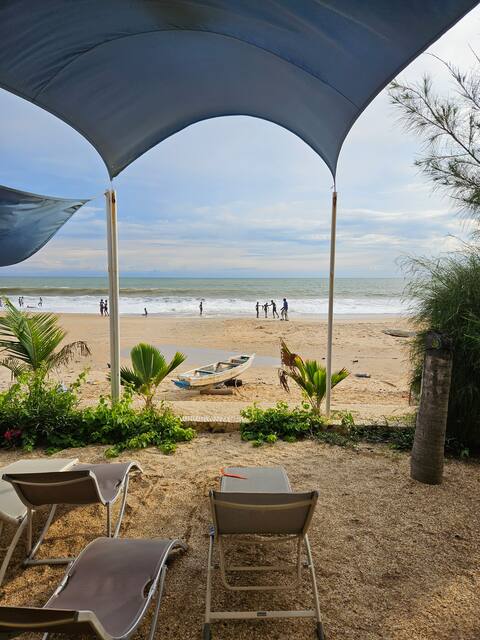 KërKodou facing the Ocean: the beach house!