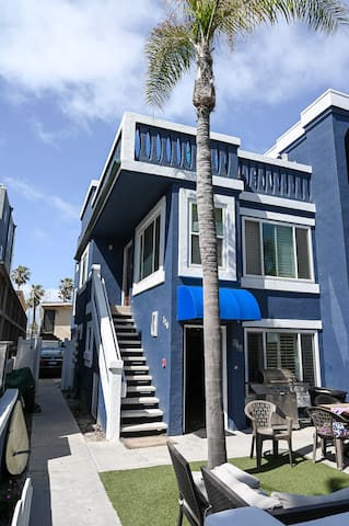 South Mission Beach with View and Garage