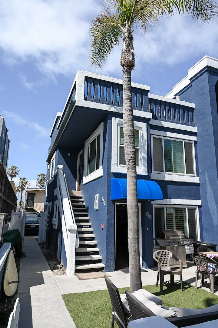 South Mission Beach 2 Bedrooms / 2 Bathrooms With View & Garage - San Diego
