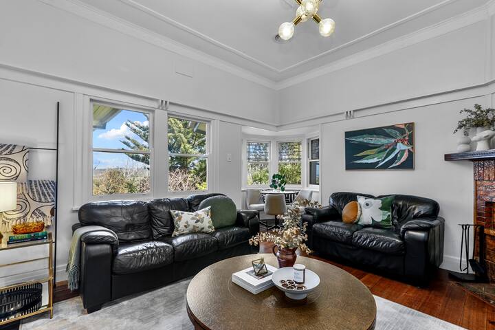 SeeApollo – 1920s Bungalow (7 Bedroom) gallery image 5