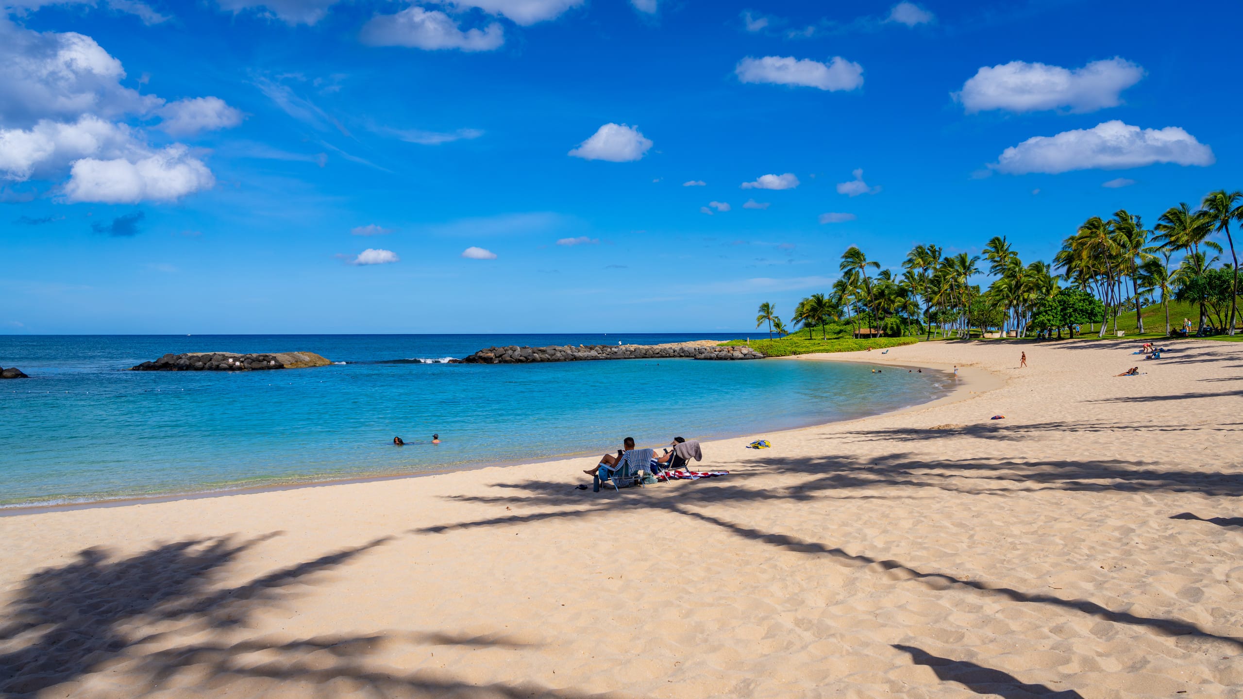 Condo in Kapolei · ★4.94 · 2 bedrooms · 5 beds · 2 private baths - Image 36