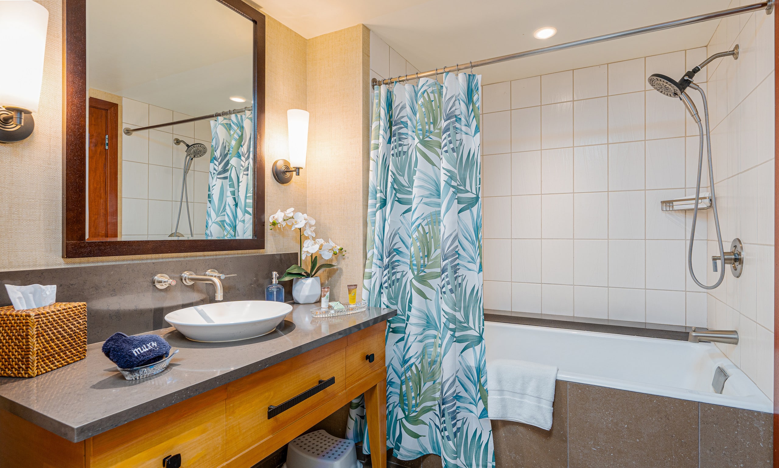 Condo in Kapolei · ★4.94 · 2 bedrooms · 5 beds · 2 private baths - Image 29