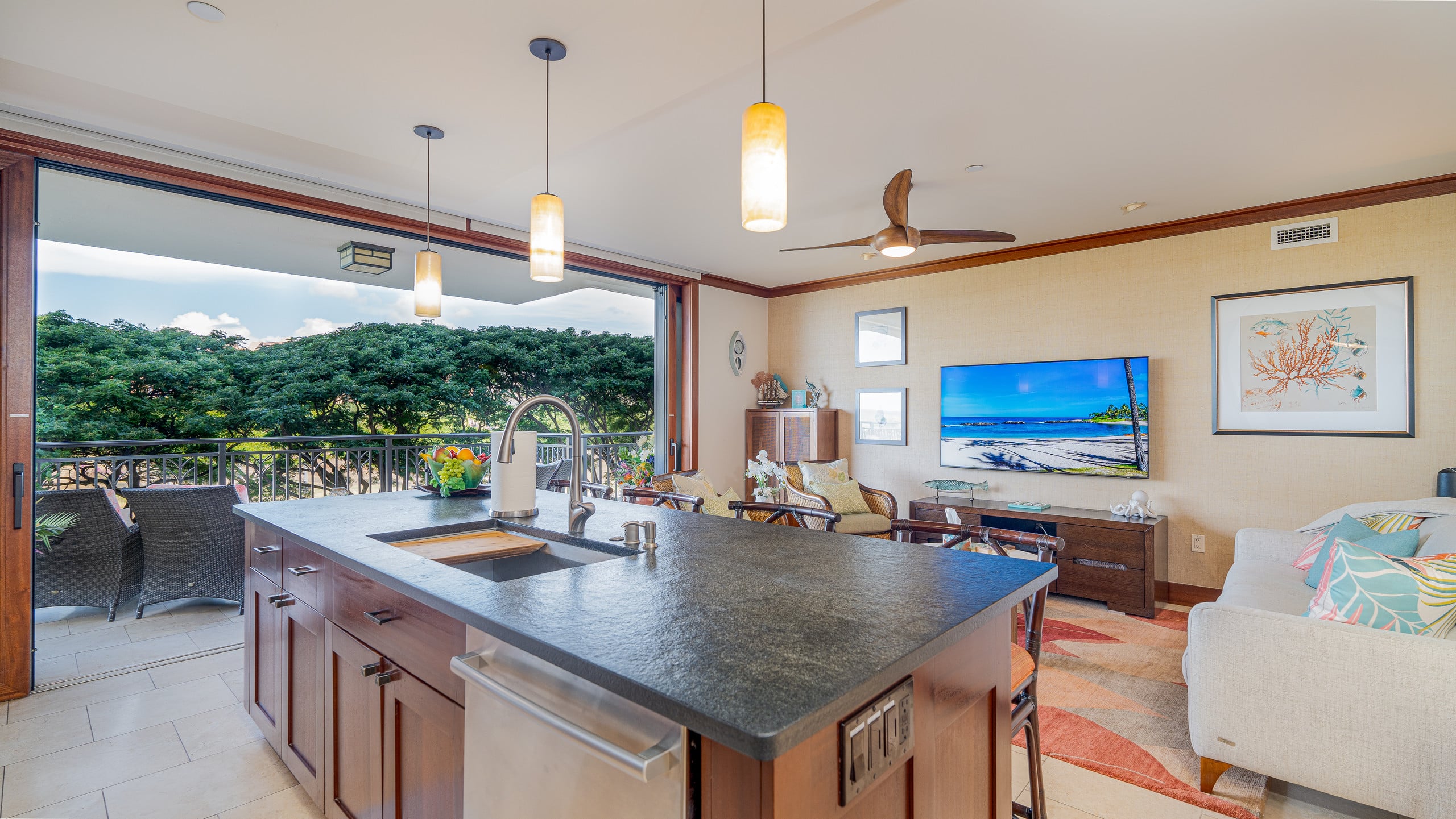 Condo in Kapolei · ★4.94 · 2 bedrooms · 5 beds · 2 private baths - Image 17