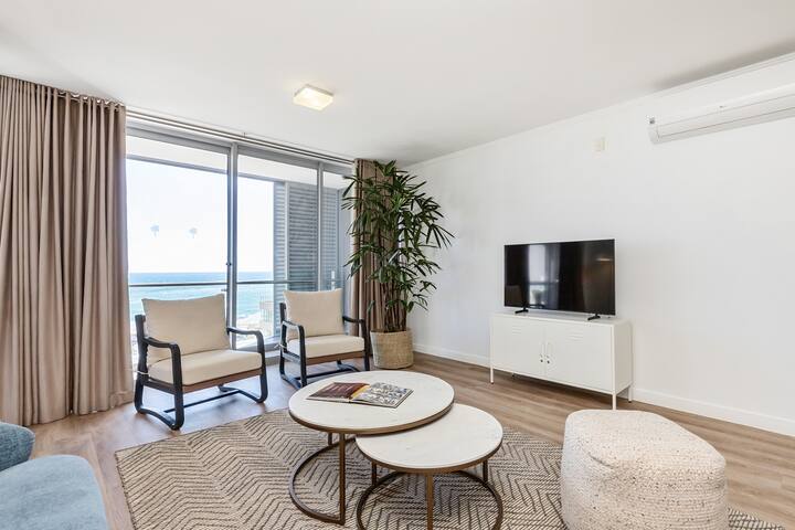 Family Two Bedroom with Sea Views gallery image 2