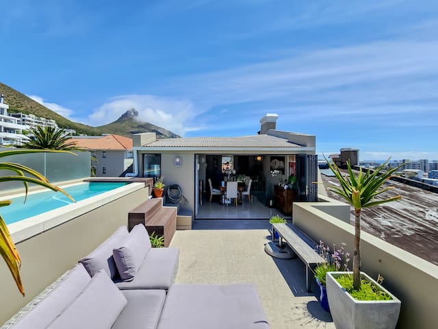 Fabulous Contemporary Upper Seapoint Pad