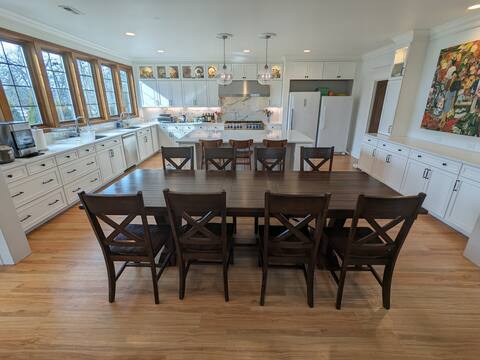 Newly Constructed Luxurious Estate | Sleeps 32