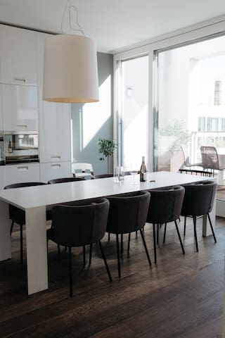 160m² Luxury Penthouse with parking & roofterrace