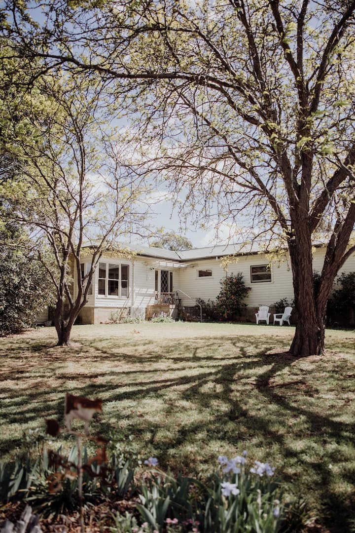 Immerse In Country Life | Ravenswood Farmhouse - Rylstone