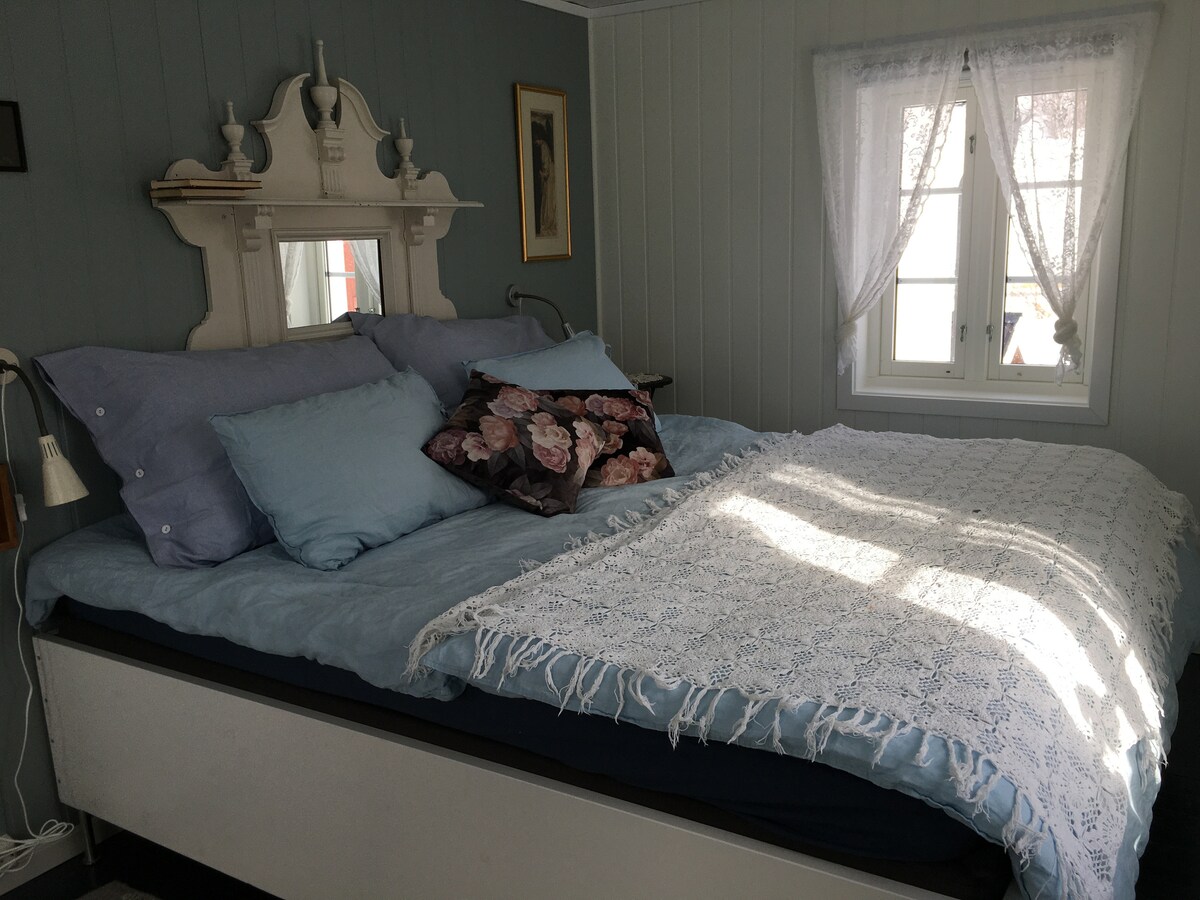 เตียงกว้าง 180 ซม.