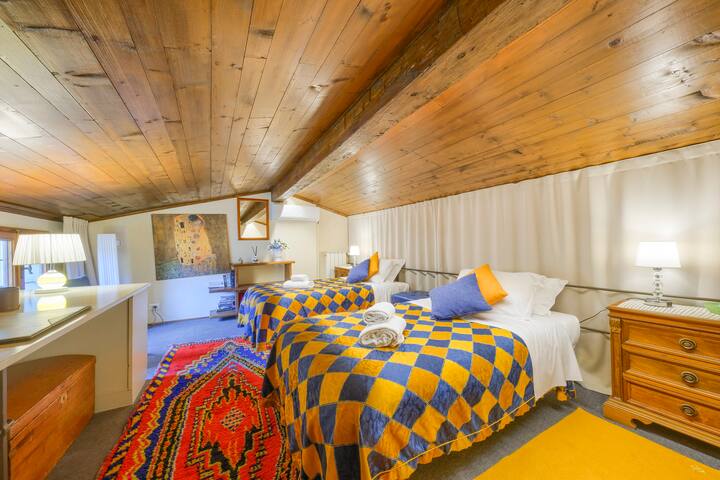 Casa Strozzi – (PIAZZA DELLA REPUBBLICA) gallery image 4