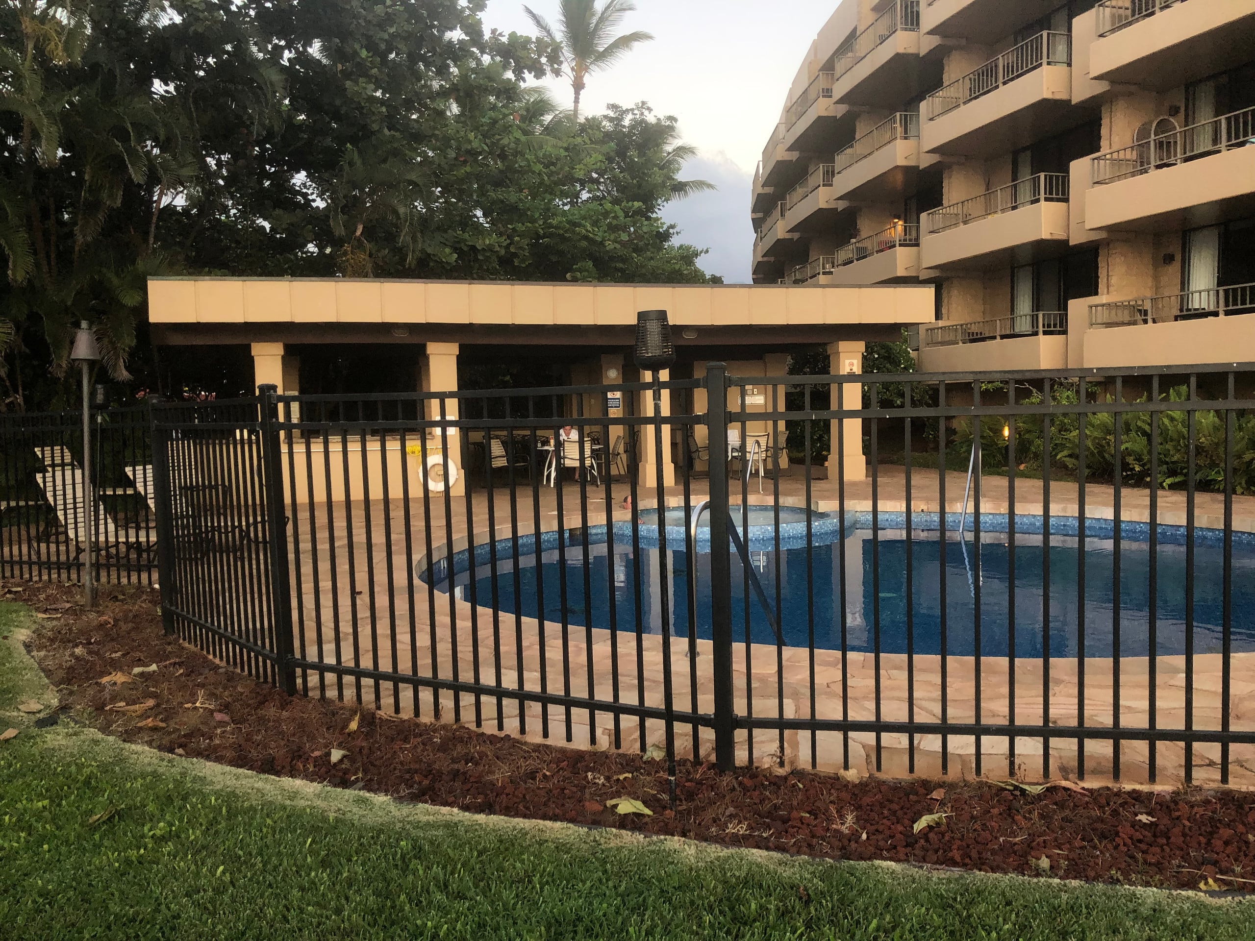 Condo in Lahaina · ★4.38 · 1 bedroom · 2 beds · 1 bath - Image 8
