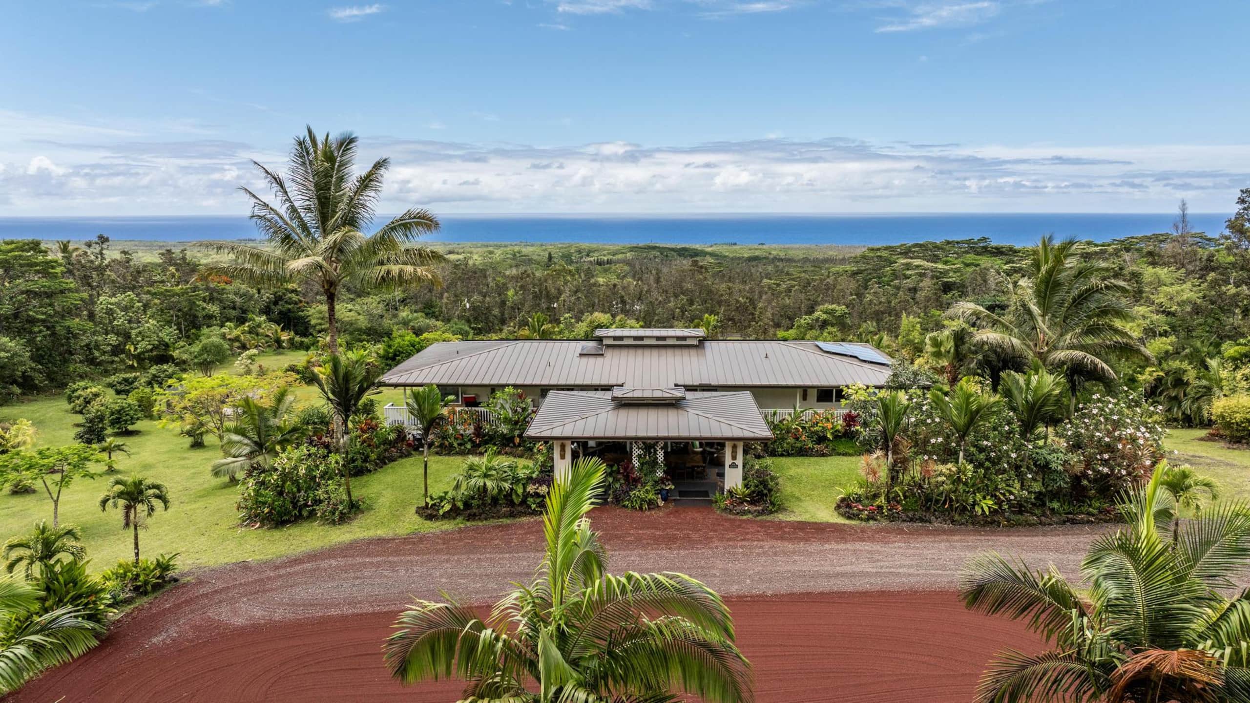 Villa in Pahoa · ★4.99 · 5 bedrooms · 9 beds · 5 baths - Image 45