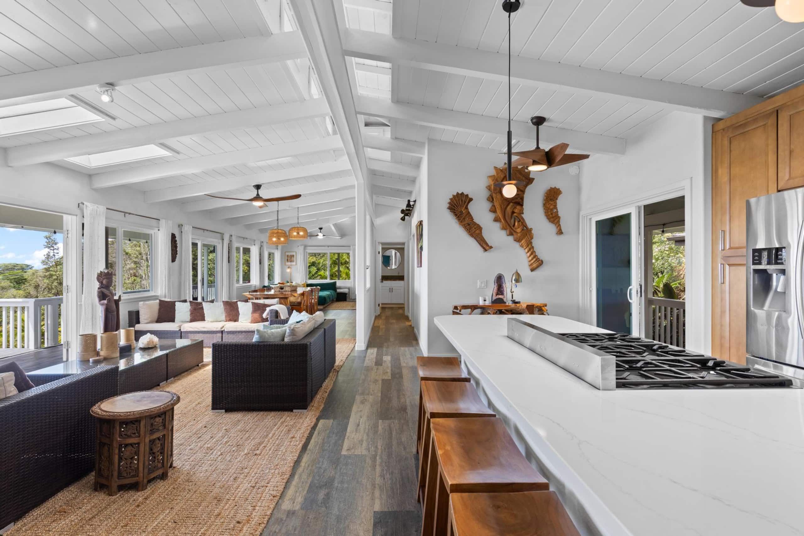 Villa in Pahoa · ★4.99 · 5 bedrooms · 9 beds · 5 baths - Image 9