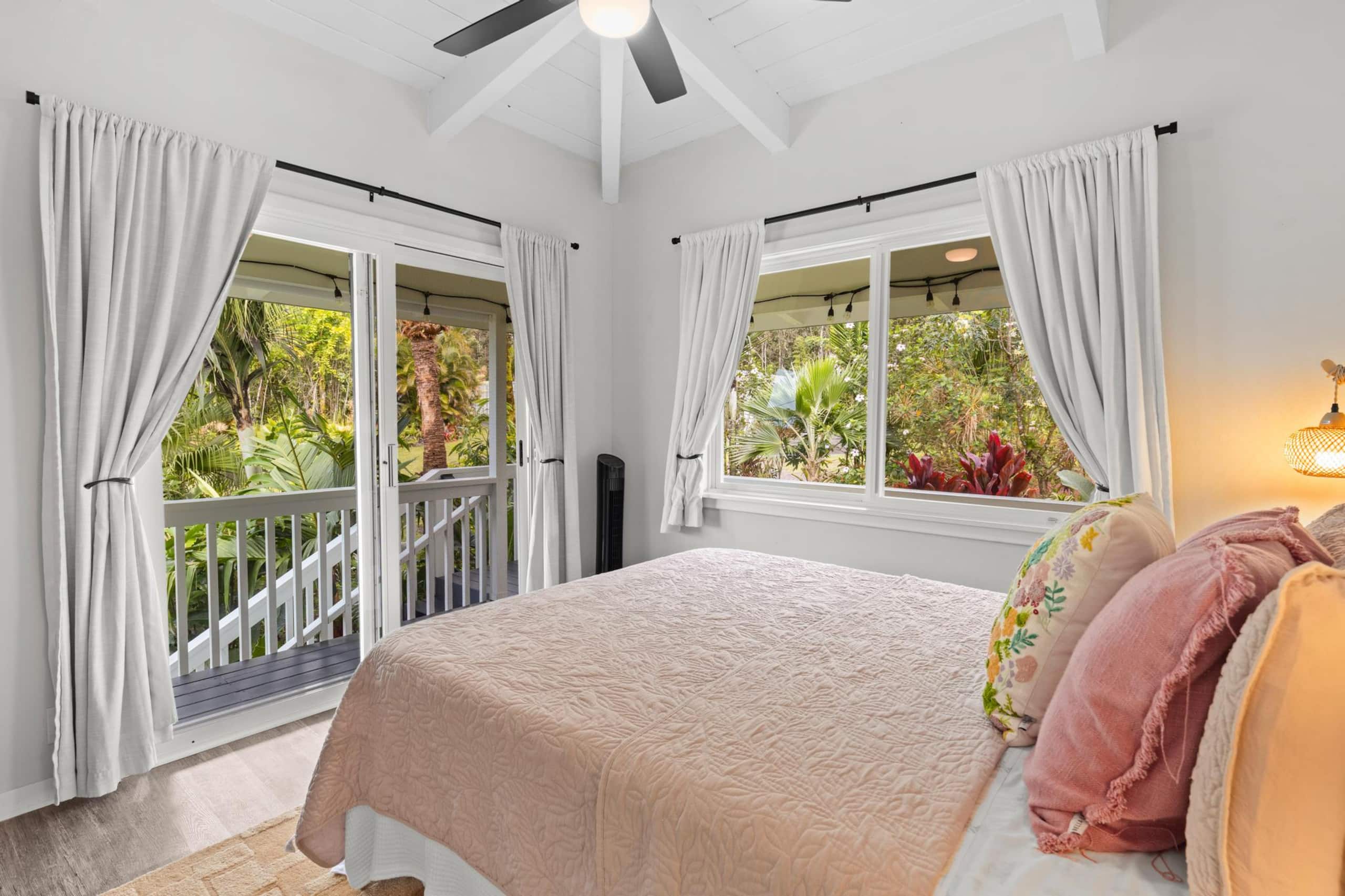 Villa in Pahoa · ★4.99 · 5 bedrooms · 9 beds · 5 baths - Image 50