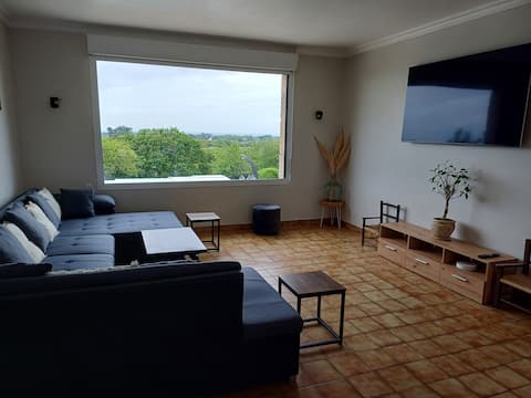 Top Airbnb: Villa Romayann - pool and panoramic view in Pleumeur Bodou
