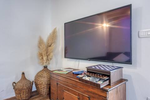 Popular Airbnb listing: Vrsar, Begi, heated pool,10 min drive to the beach in Montižana Montisana