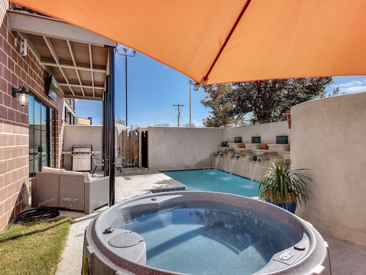3bed/2bath Pool Hottub Right Off Main Street - Fredericksburg, TX