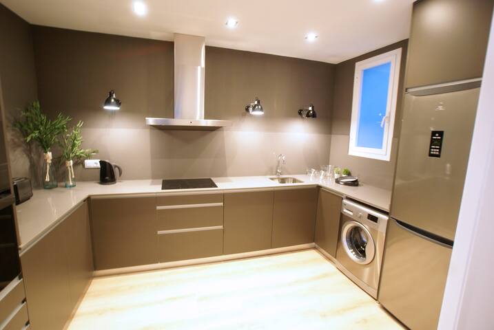 Apartment Familiar : 10 pax – 5 rooms 3 bath