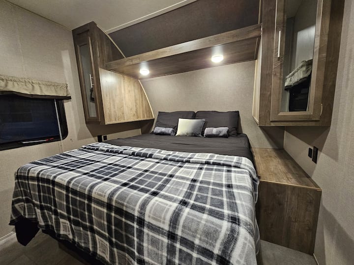 საძინებელი 1