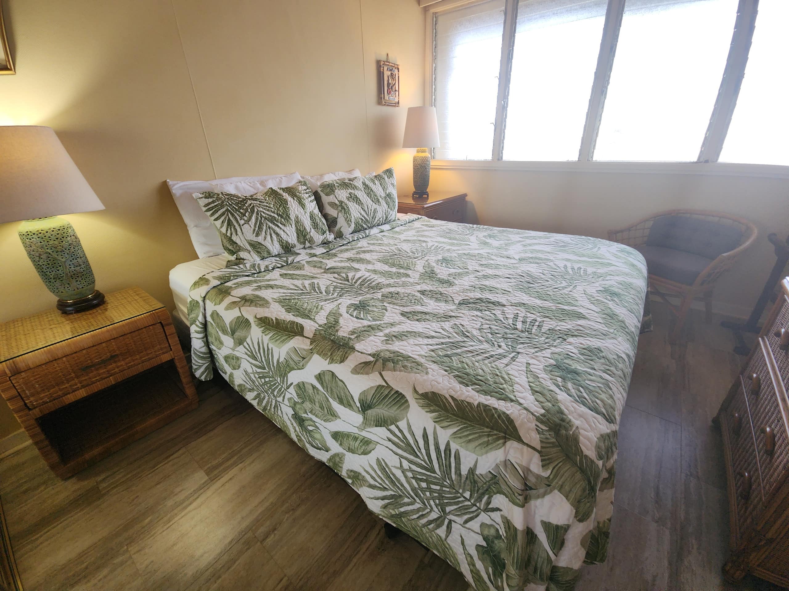 Condo in Lahaina · ★4.76 · 2 bedrooms · 2 beds · 2 private baths - Image 13