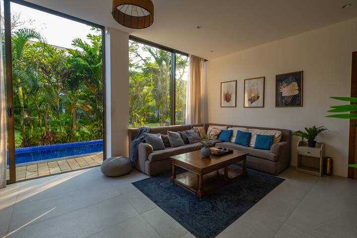 Living room image 3