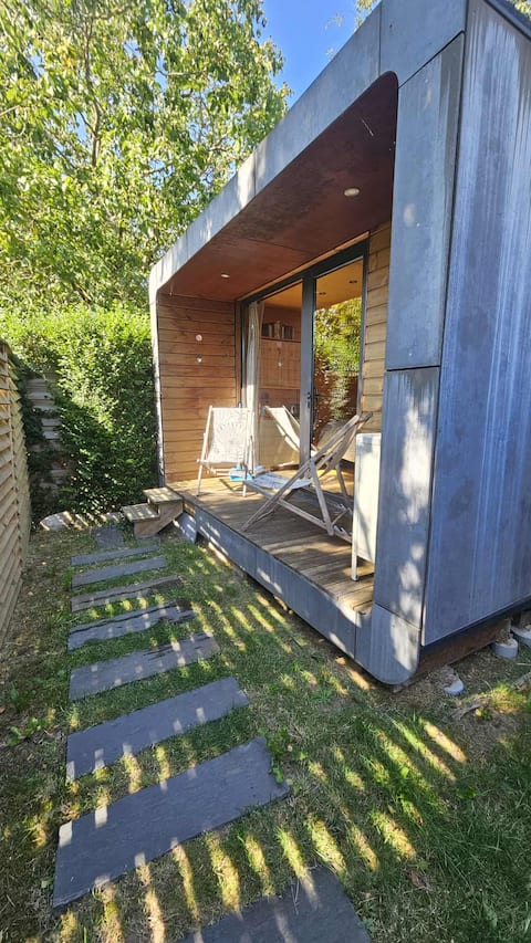 Cozy cottage near Lille and Pierre Mauroy Stadium