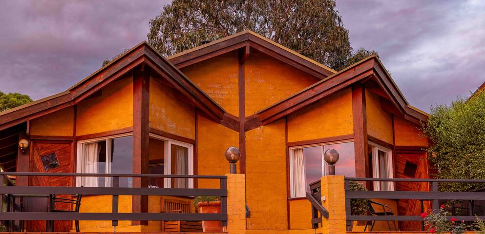 Yarra Glen, the Vines Cottage gallery image 2