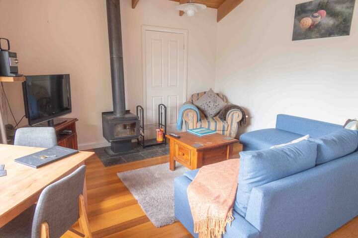 Yarra Glen, the Vines Cottage gallery image 3