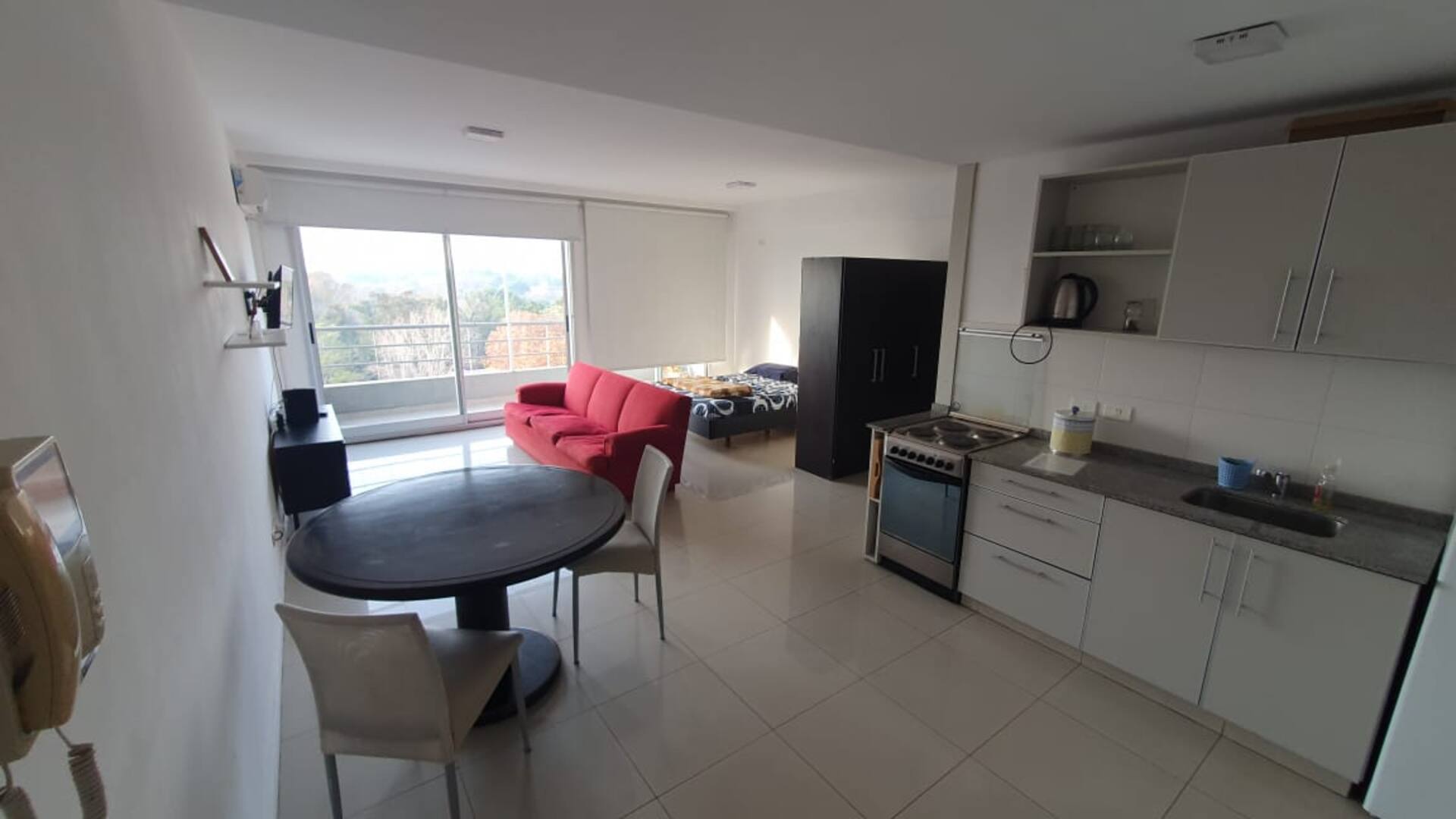 A spacious 45 square meter apartment in Agronomy
