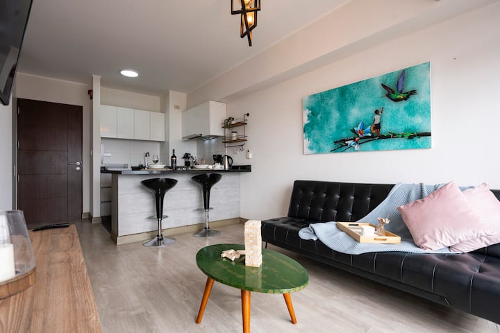 | Vibrant | Modern Loft + Ocean View Parking Ac - Lima
