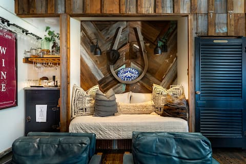 Popular Airbnb listing: Glamping in Fredericksburg Texas! Sleeps 15 Guests in Fredericksburg