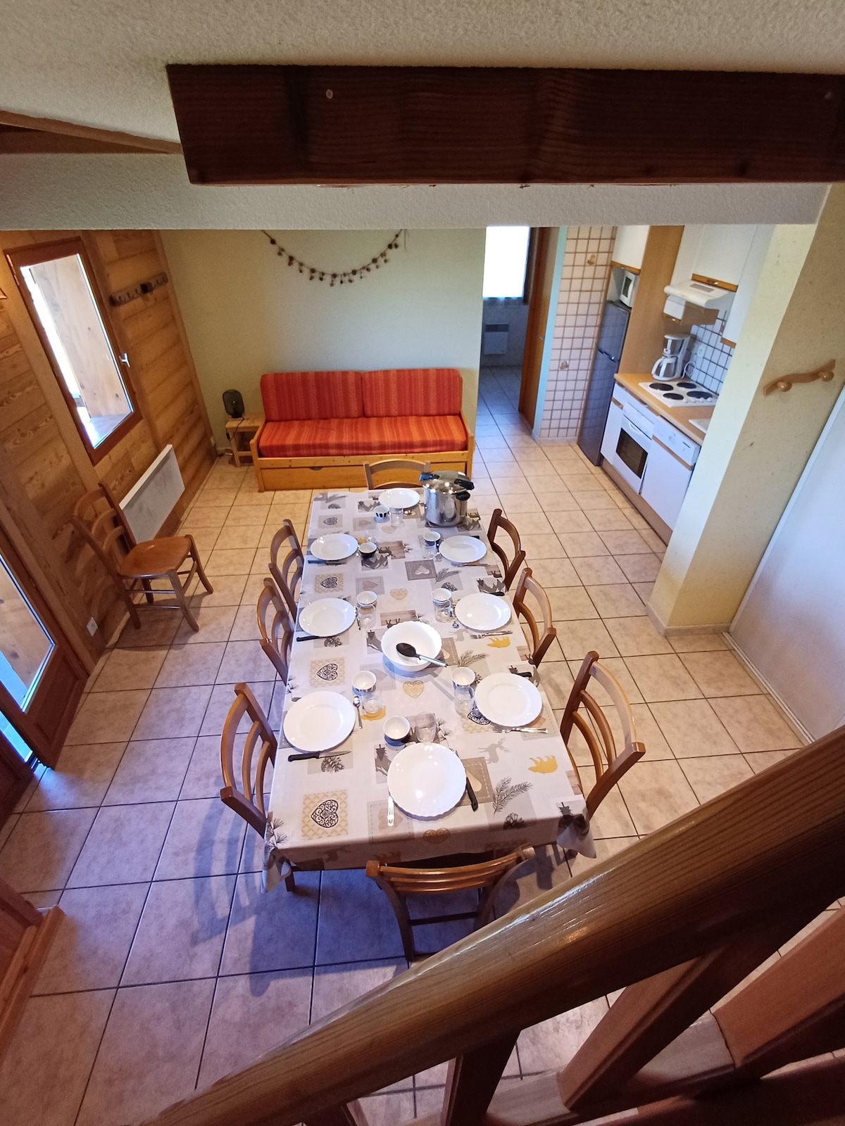 Annonce Airbnb populaire: O'Mikely, 9 people, duplex with panoramic view à Albiez Montrond