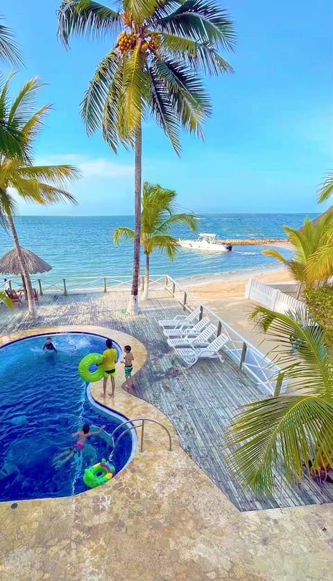 Beachfront house with private pool + terrace