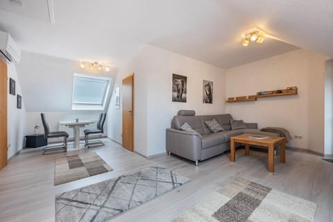 Air-conditioned apartment Chestnut with balcony