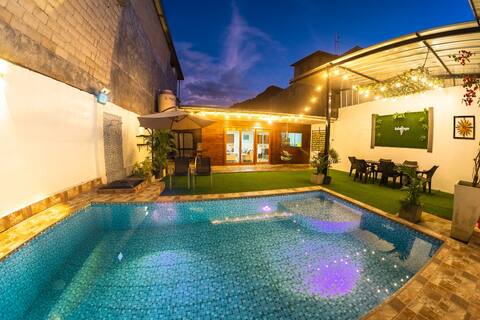 House with Swimming Pool in Tingo Marie