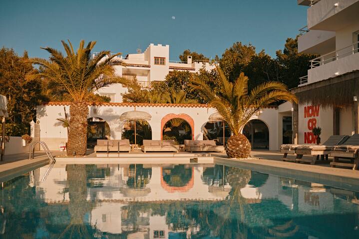 Sunset Oasis Ibiza Sl managed Airbnb listing 3