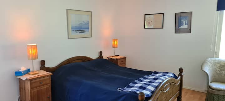 Bedroom 1 Elsa 160cm x 200cm sized double bed.