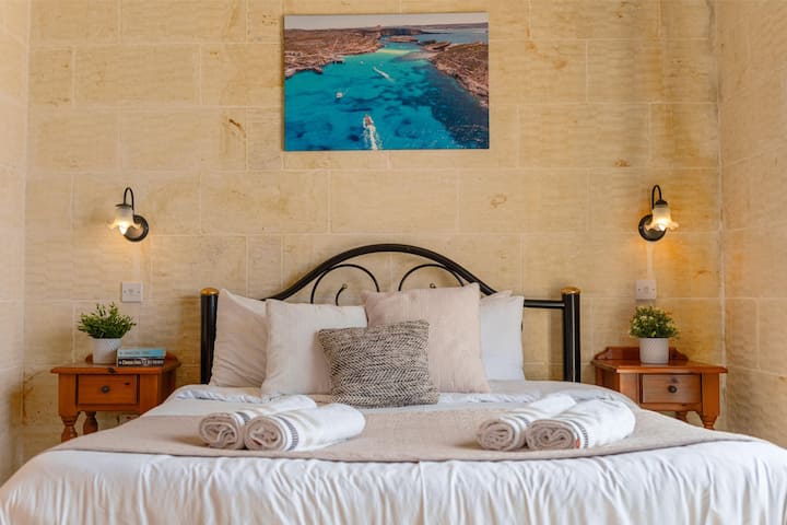 Ta Dora Farmhouse With Private Pool - Malta