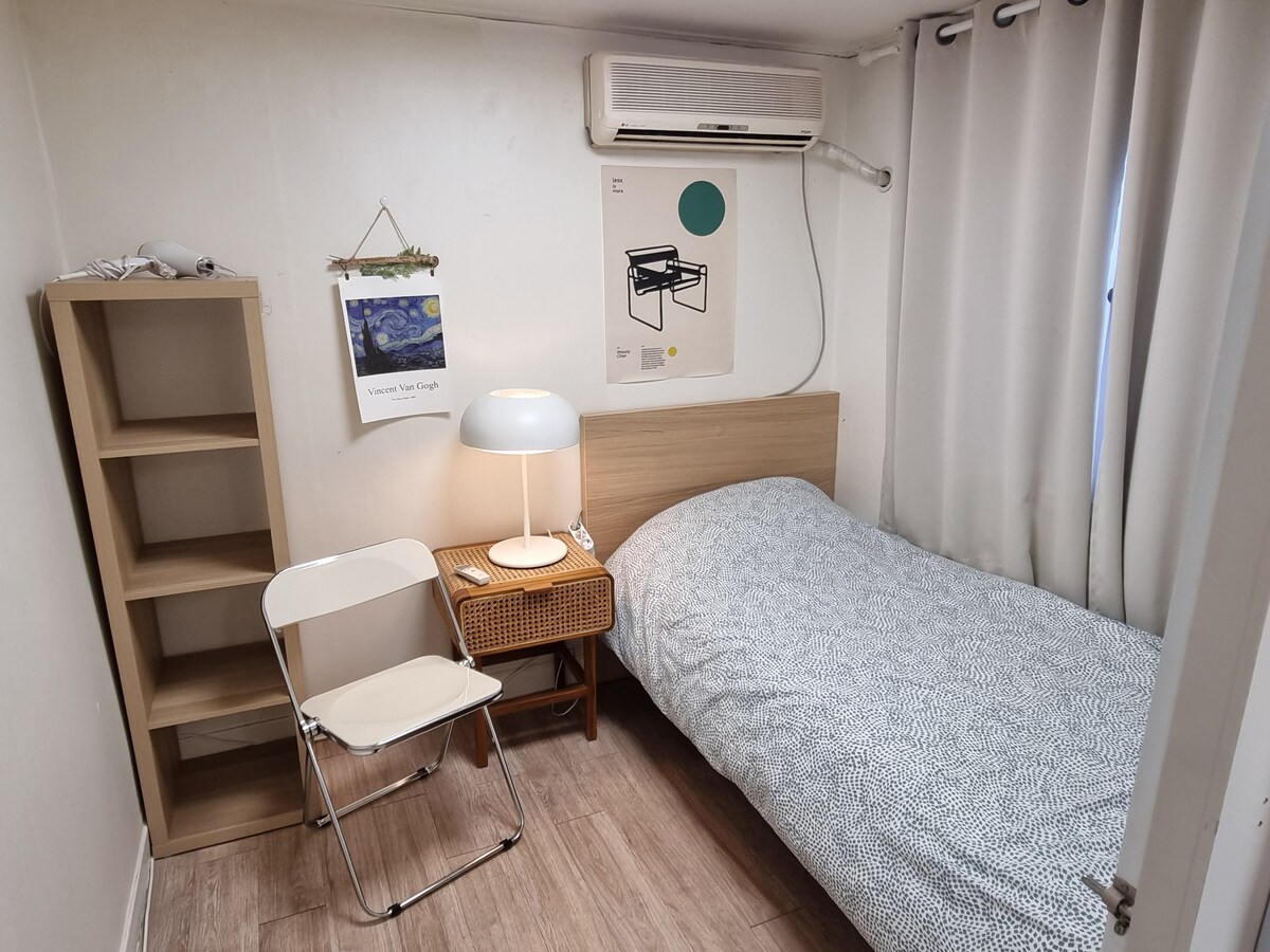 غرفة النوم 1