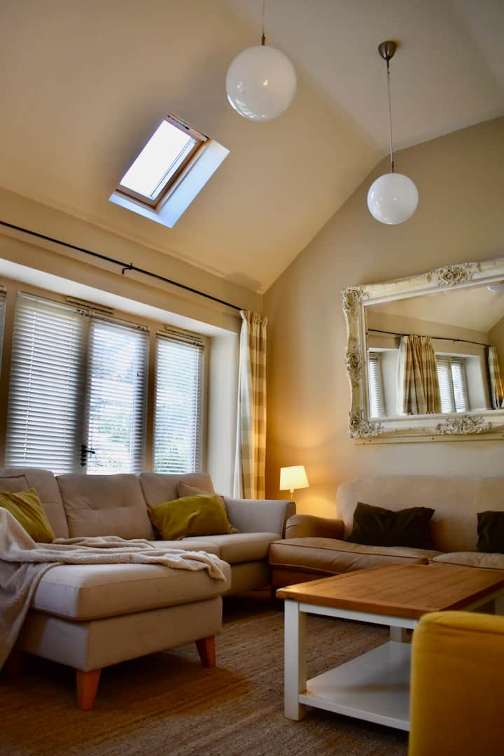 Emily Barn – Large, Bright Countryside Escape - Derbyshire