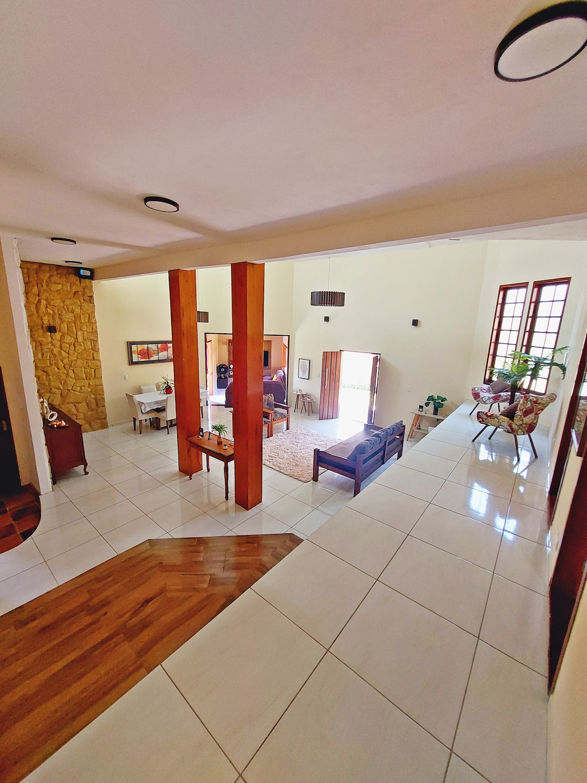 Top Airbnb: House with 4 suites, Swimming pool, hydro, Pool table, Hammock area in Paraty