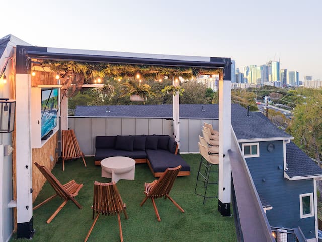 Rooftop Jungle with Skyline Views