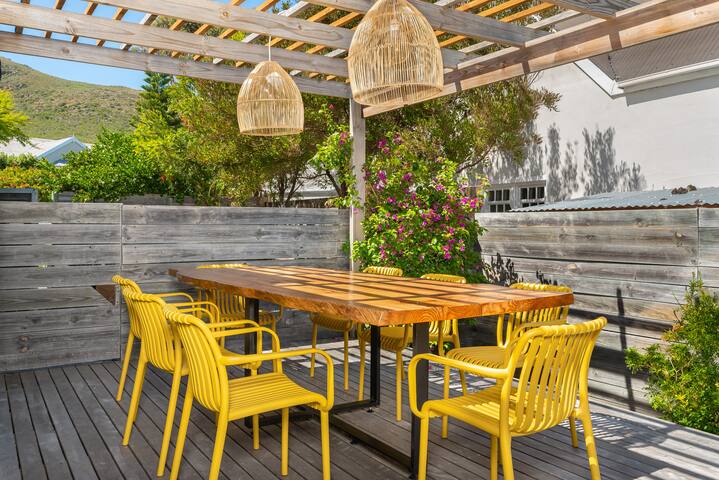 Scenery Villa : Mountain & Lake view – AirCons gallery image 5