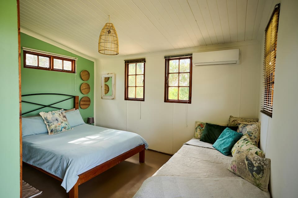 Riverside Cottage, in the Rocklands valley, Clanwilliam, Western Cape, South Africa, photo 7 of 10