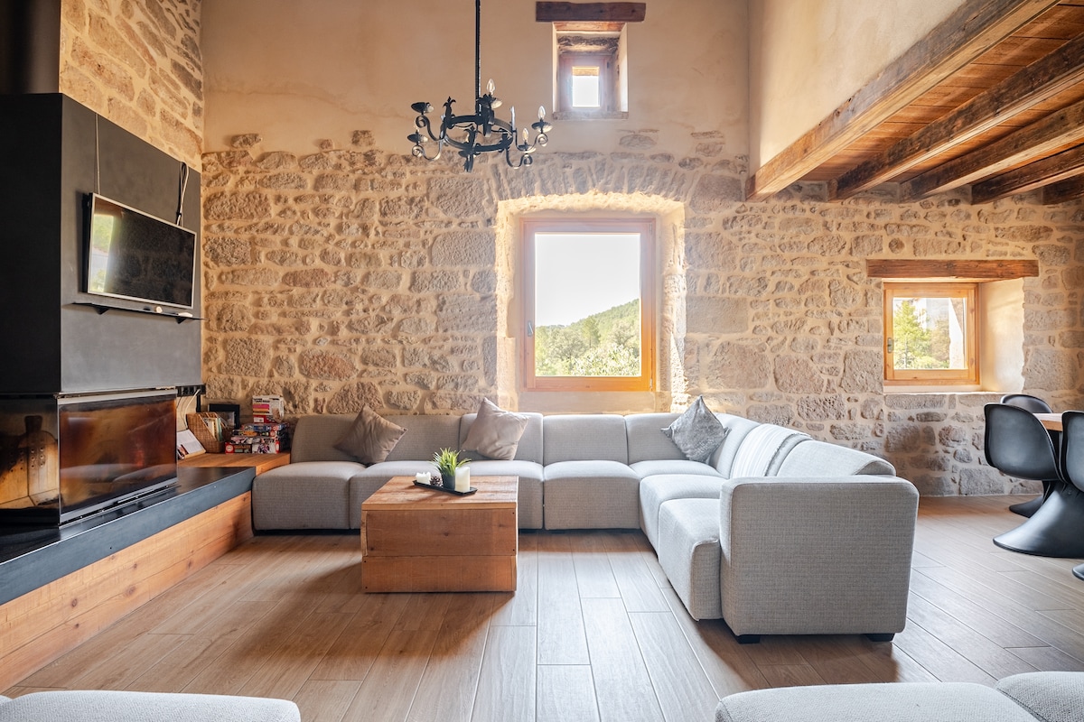 Propiedad de Airbnb exitosa: Castle converted into a Villa - Counts of Urgel en Lleida